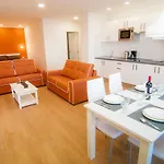 Rodeos Luxury Lägenhet *